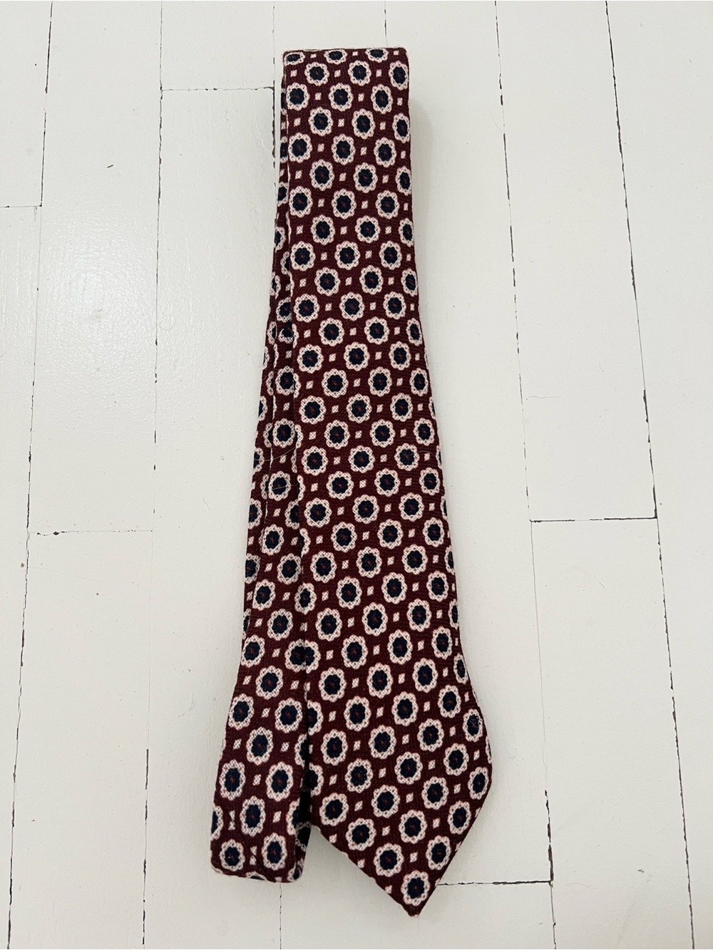 Suitsupply Burgundy Tie with Blue & White Medallion Pattern